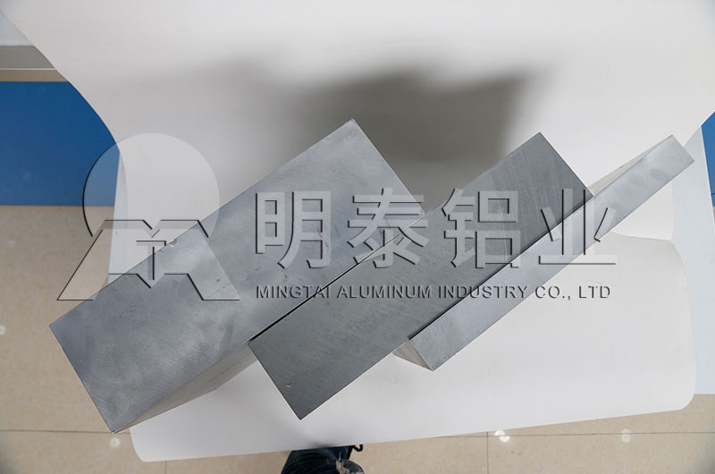 5005鋁塑板生產(chǎn)廠家價(jià)格多少 5005鋁塑板生產(chǎn)廠家價(jià)格多少